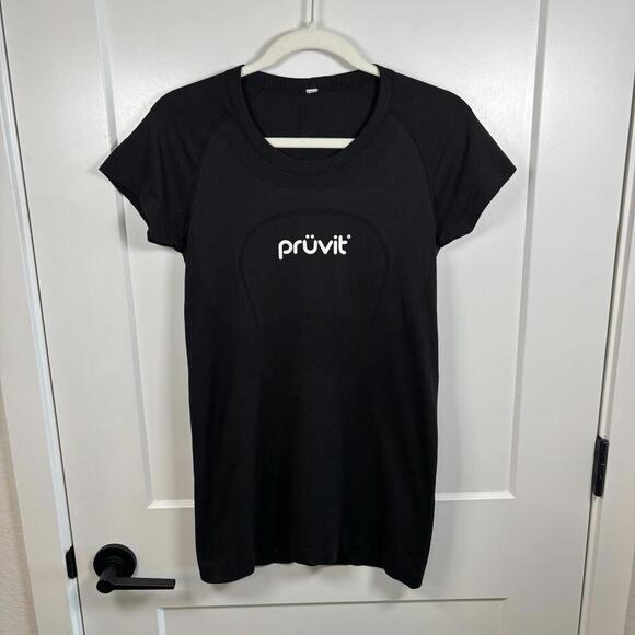 Tops - Lululemon Swiftly Tech Crew Top Short Sleeve Women’s Size 8 Company Logo